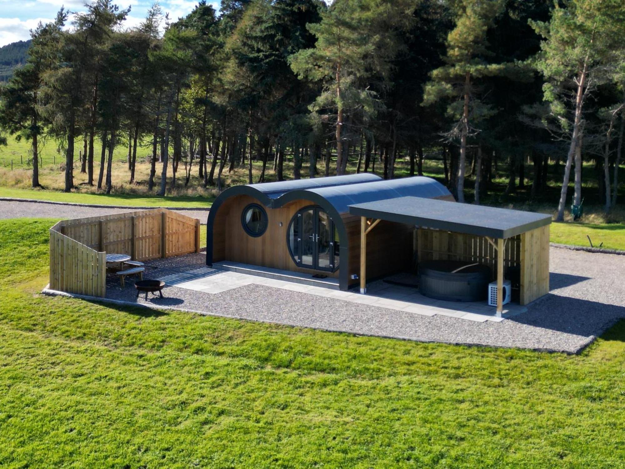 Juniper Lodges Inverness Exterior photo